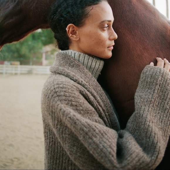 OZMA Sloan Duster - Picture 2 of 3